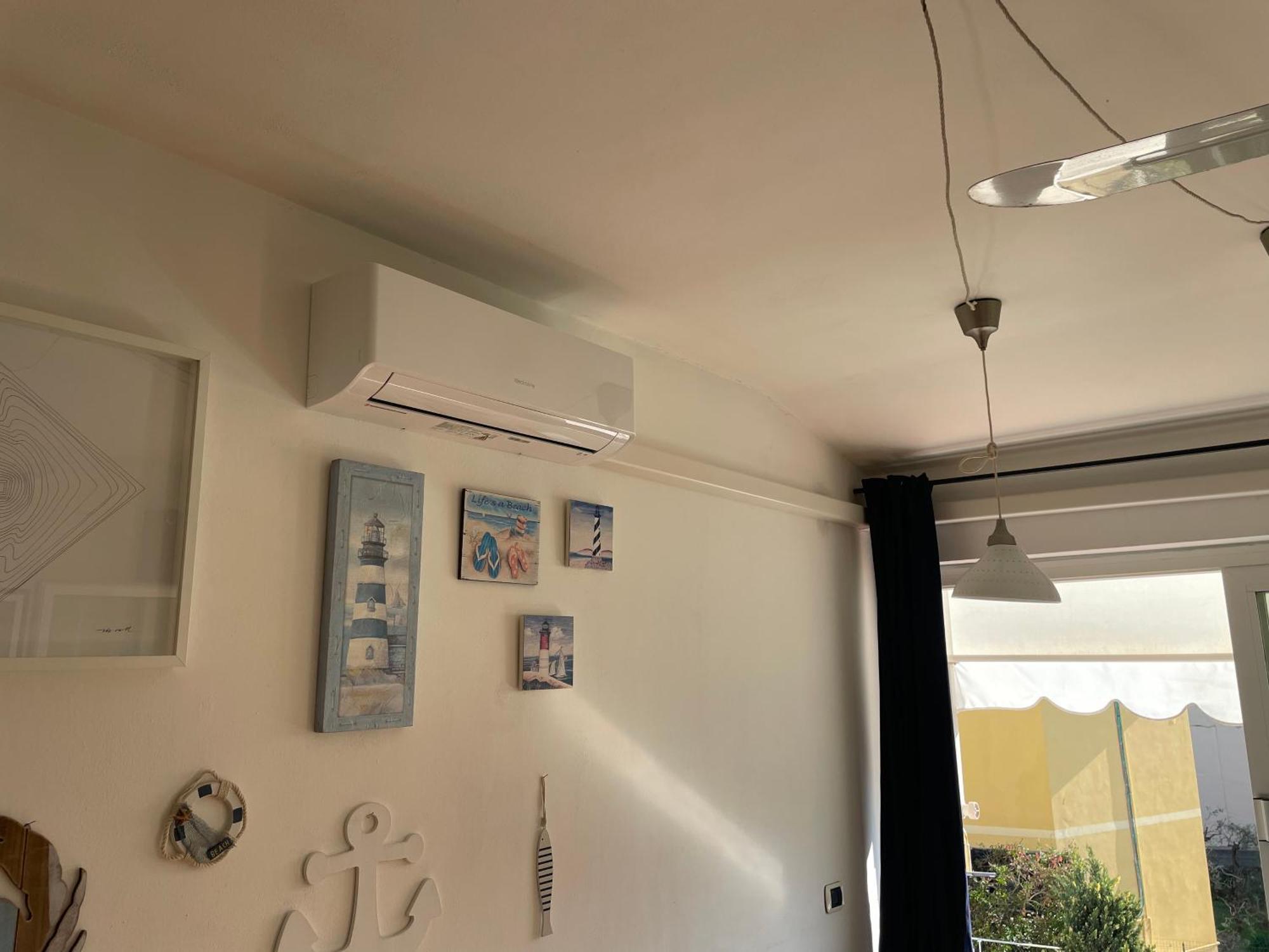 Ledonia Apartment Леричи Экстерьер фото