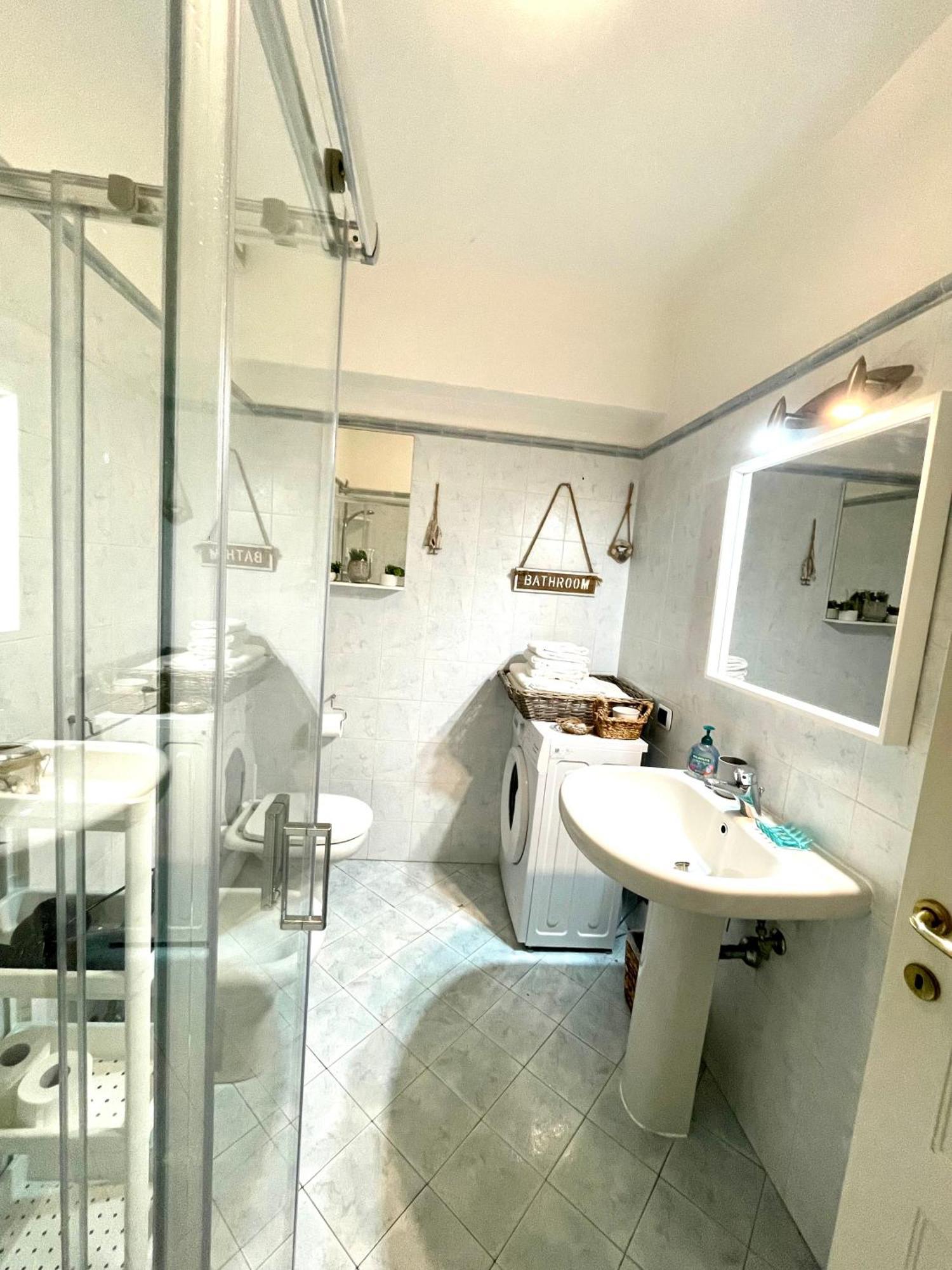 Ledonia Apartment Леричи Экстерьер фото