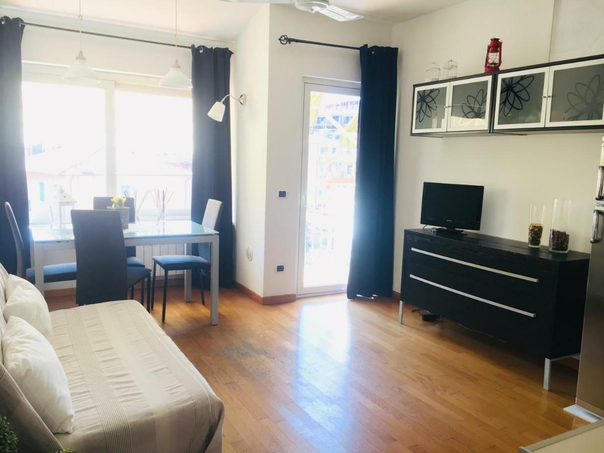 Ledonia Apartment Леричи Экстерьер фото