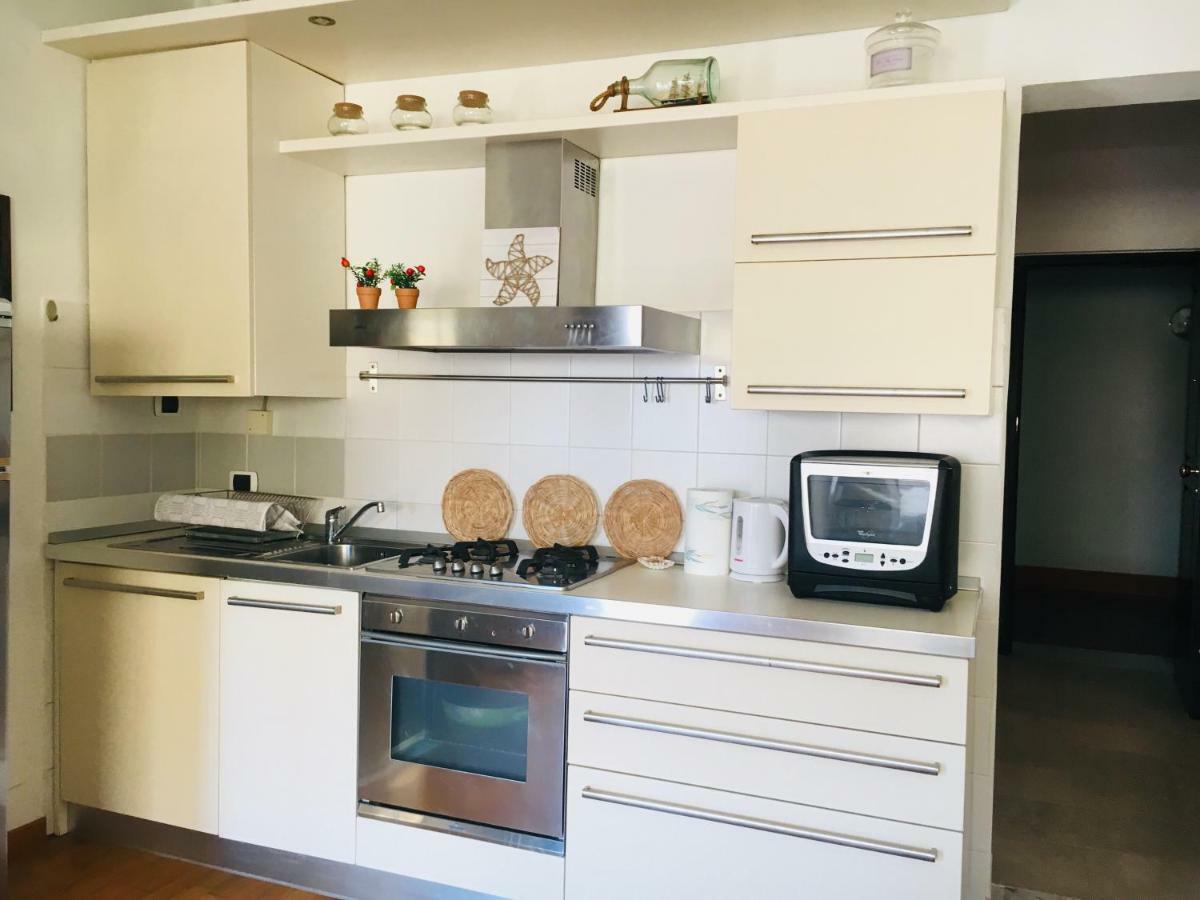 Ledonia Apartment Леричи Экстерьер фото